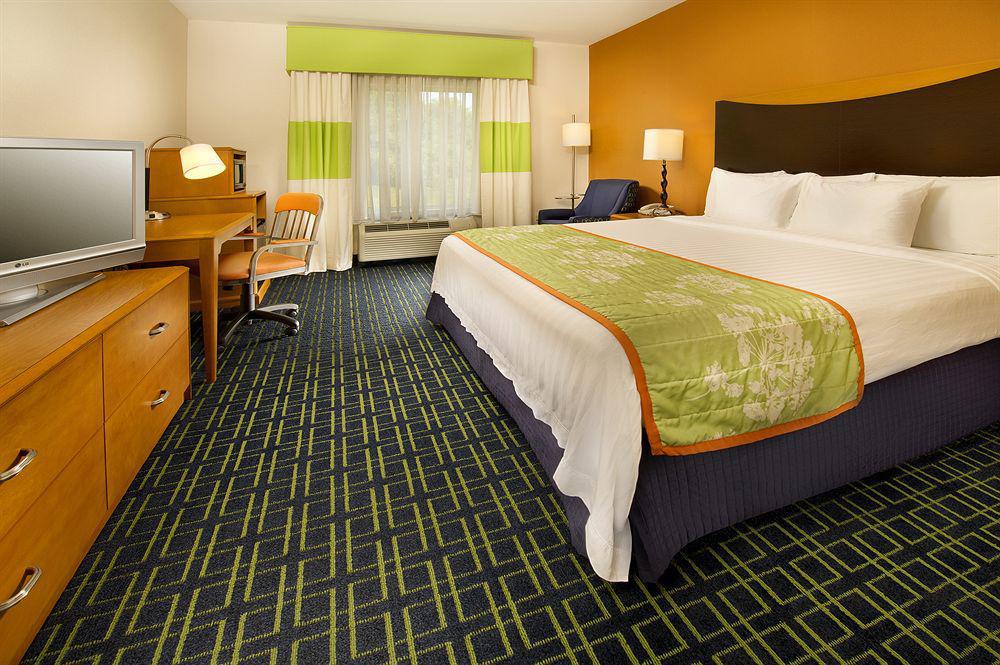 Fairfield Inn And Suites Cleveland Rom bilde